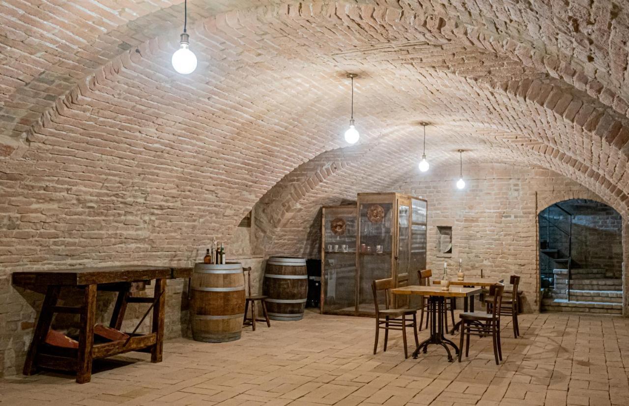Fermo Della Guazzona Bed & Breakfast Бусето Екстериор снимка
